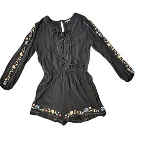 Poof New York Romper Small Rayon Black Floral Embroidered Lace Up Shorts CUTE!‎